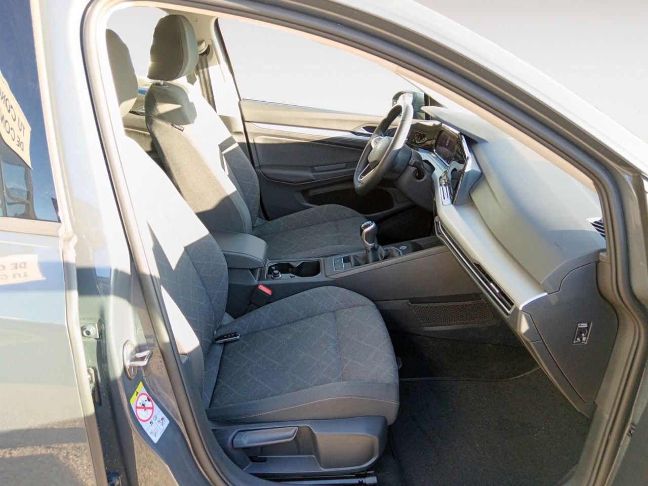 Volkswagen Golf Life 1.0 TSI - foto 12
