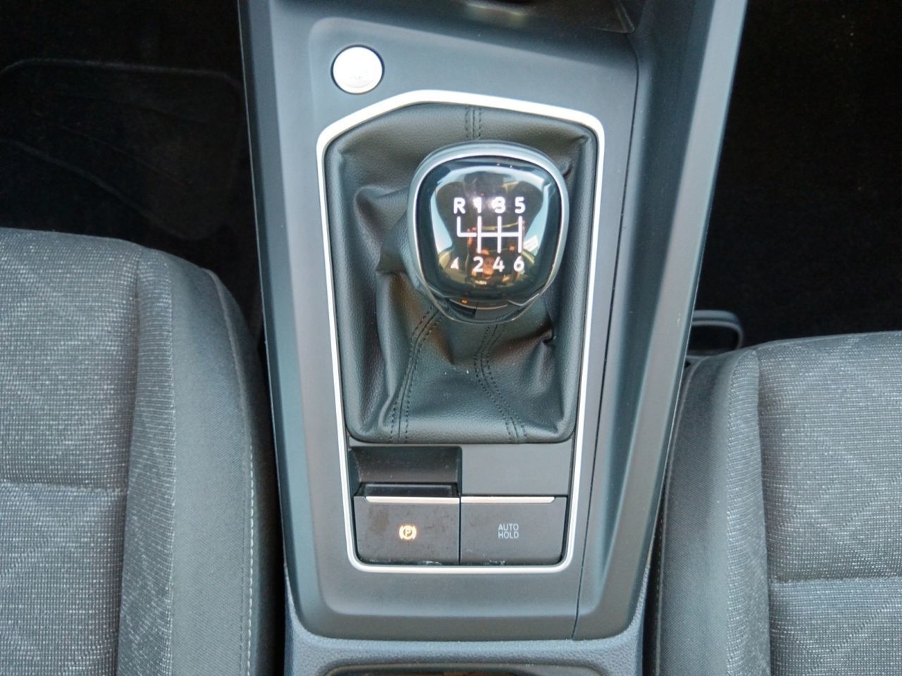 Volkswagen Golf Life 1.0 TSI - foto 14
