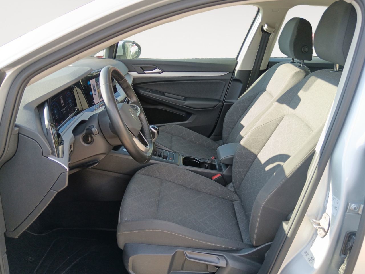 Volkswagen Golf Life 1.0 TSI - foto 9