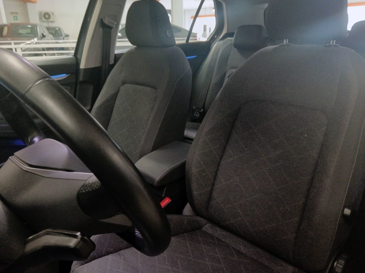 Volkswagen Golf Life 1.0 TSI - foto 19