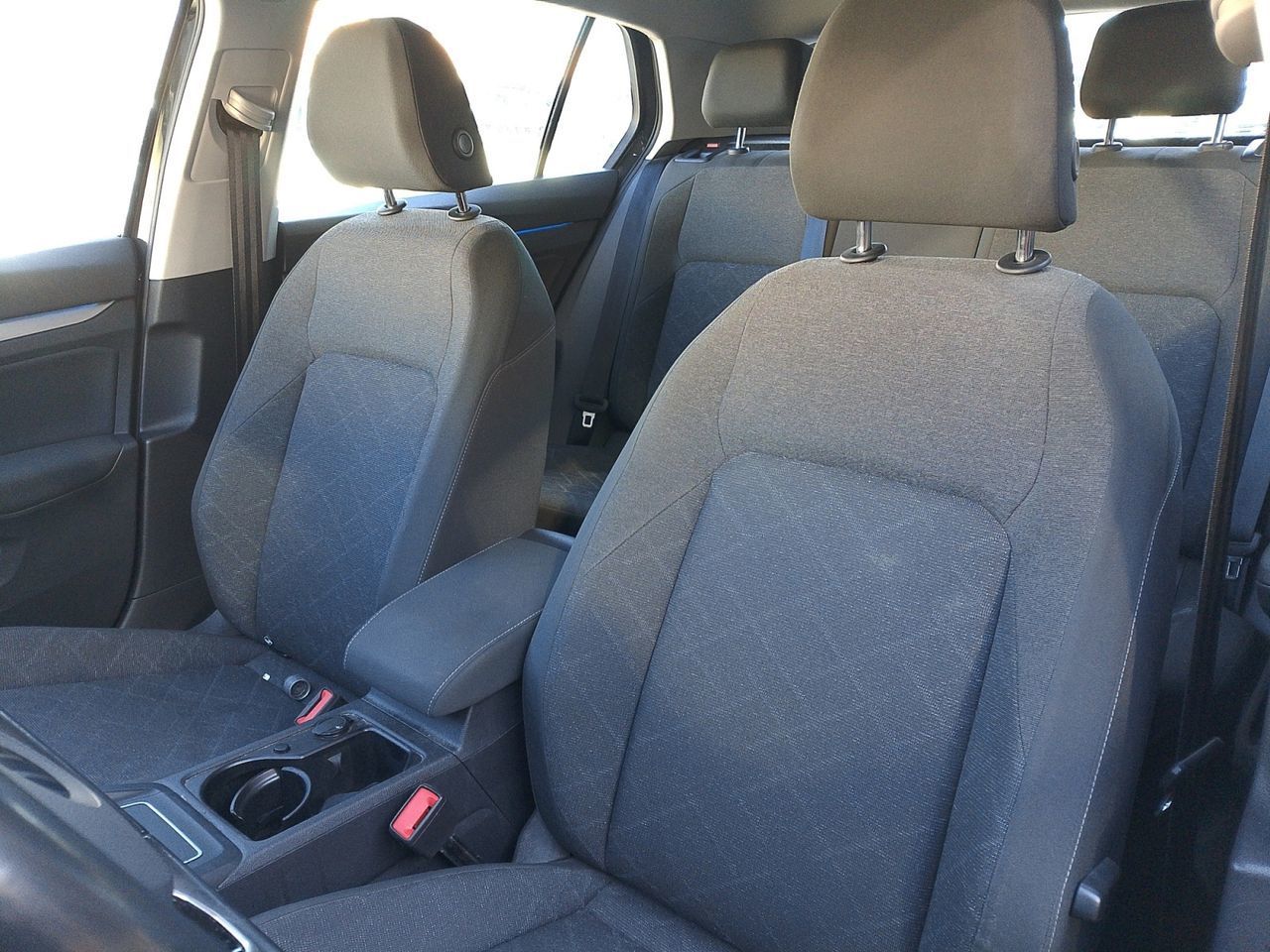 Volkswagen Golf Life 1.5 eTSI DSG - foto 20