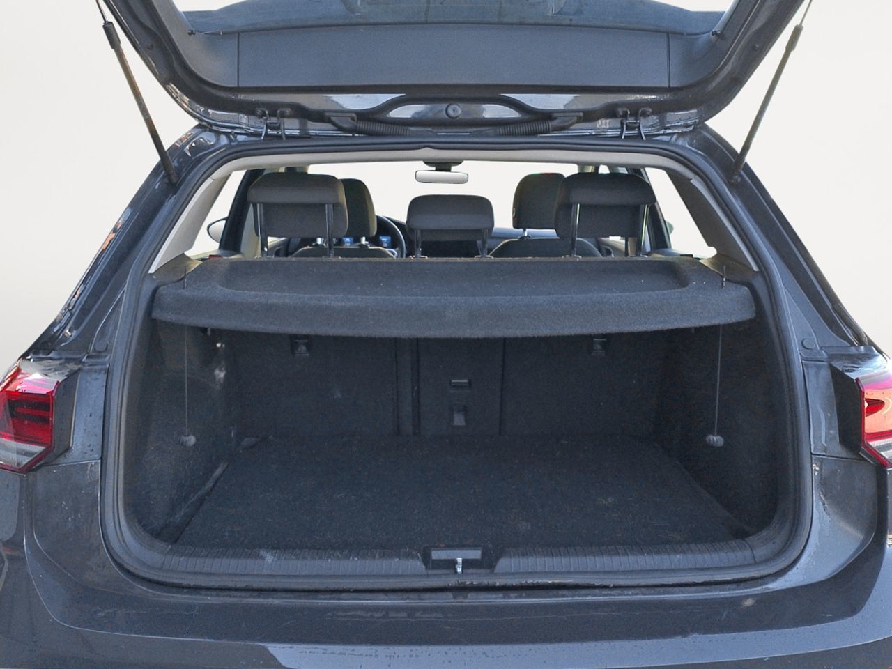Volkswagen Golf Life 1.5 eTSI DSG - foto 12
