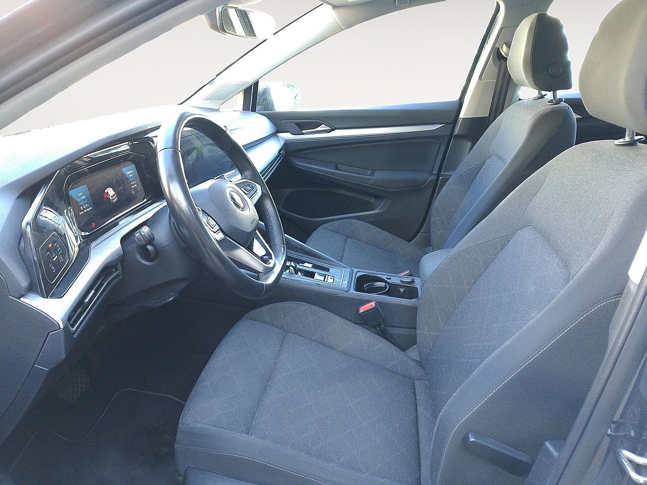Volkswagen Golf Life 1.5 eTSI DSG - foto 9