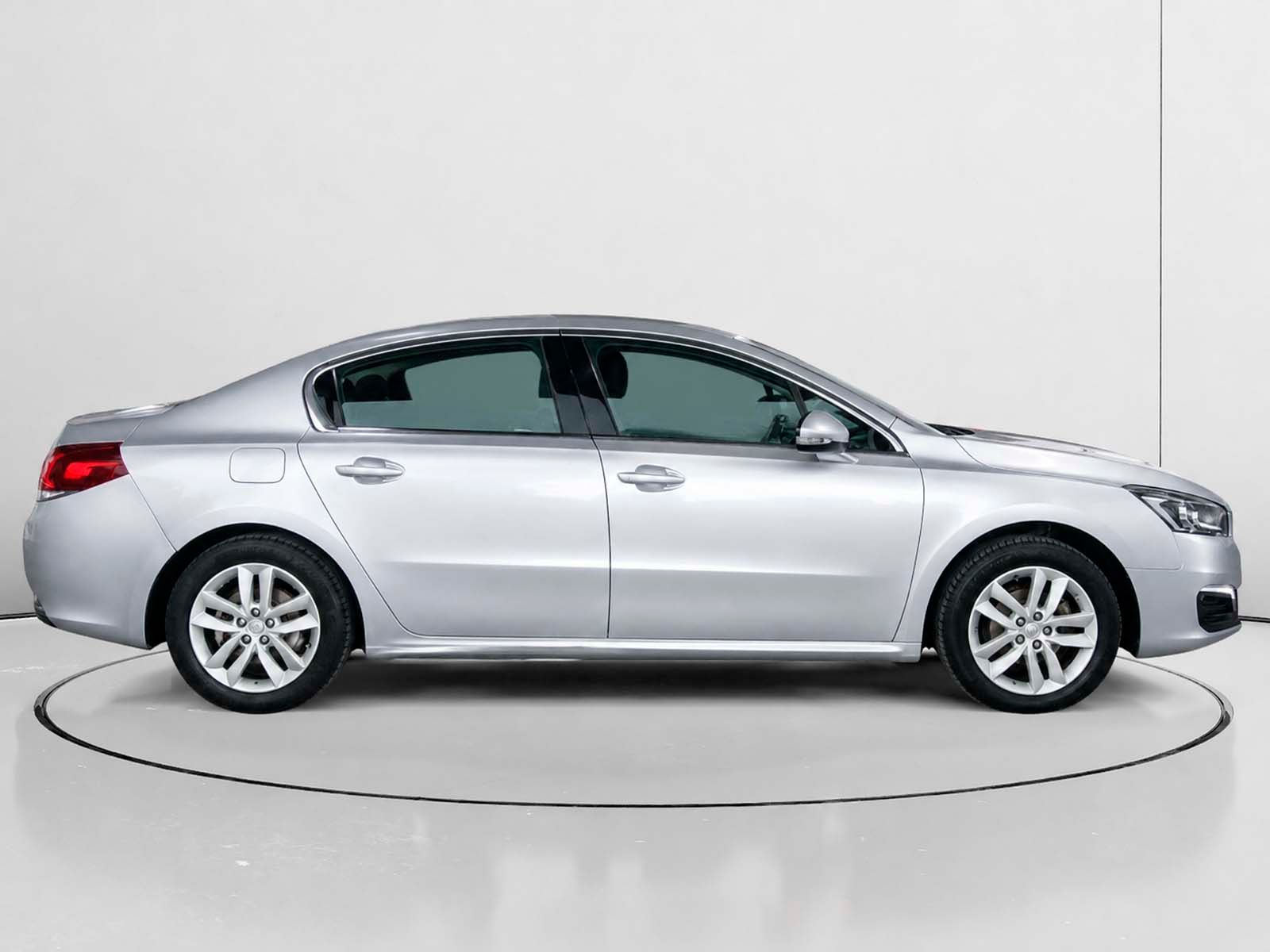 Peugeot 508 1.6 BlueHDi Active - foto 2