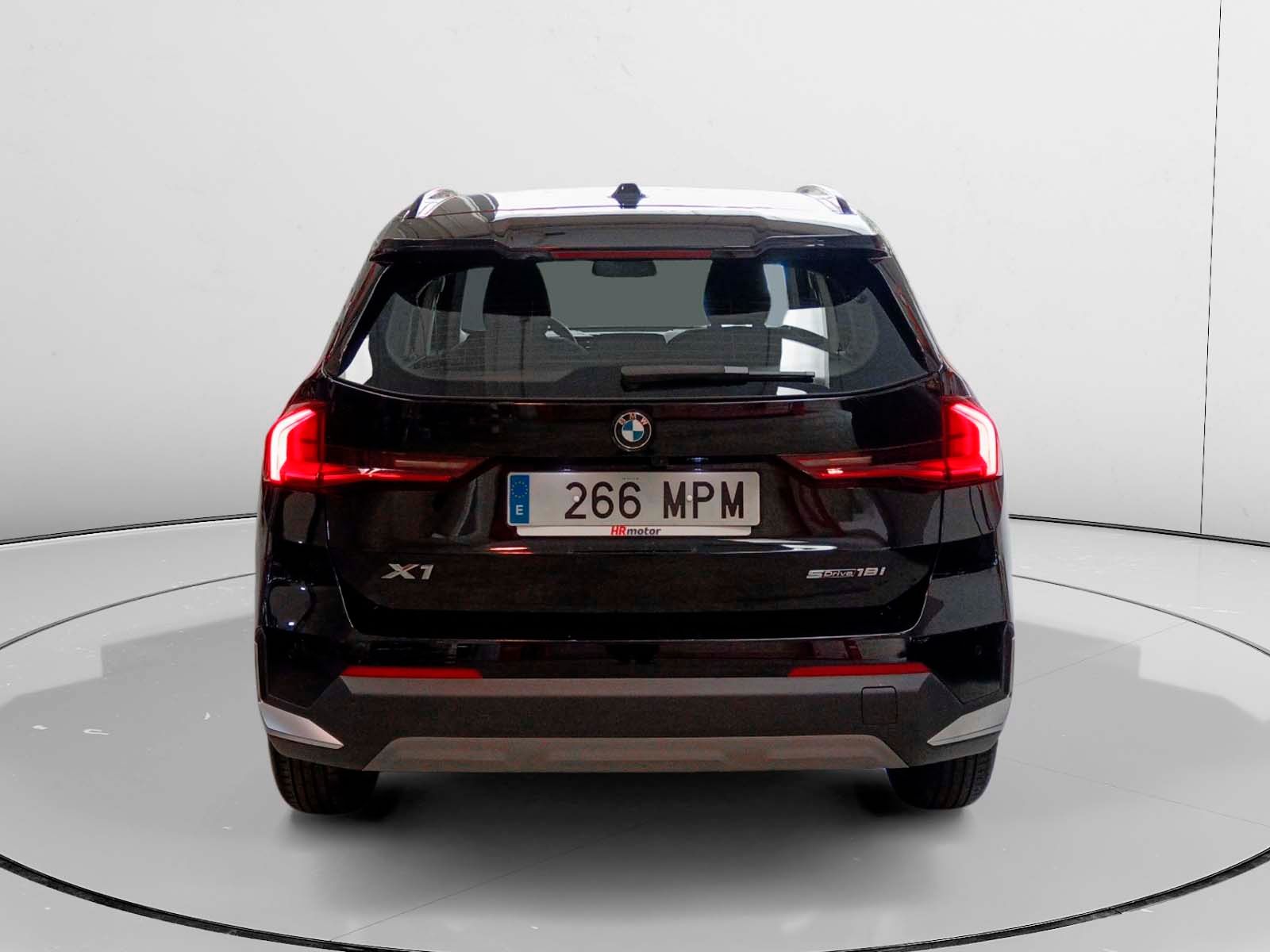 BMW X1 sDrive18i - foto 4