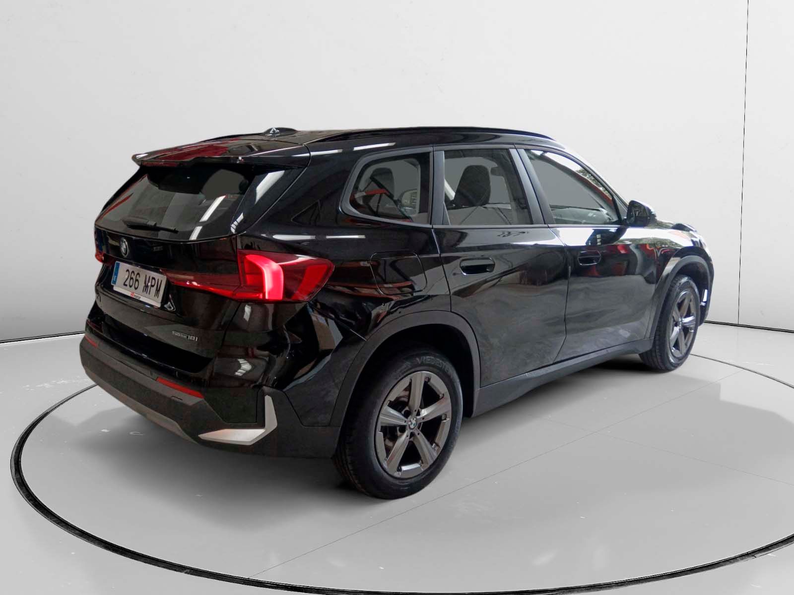 BMW X1 sDrive18i - foto 3