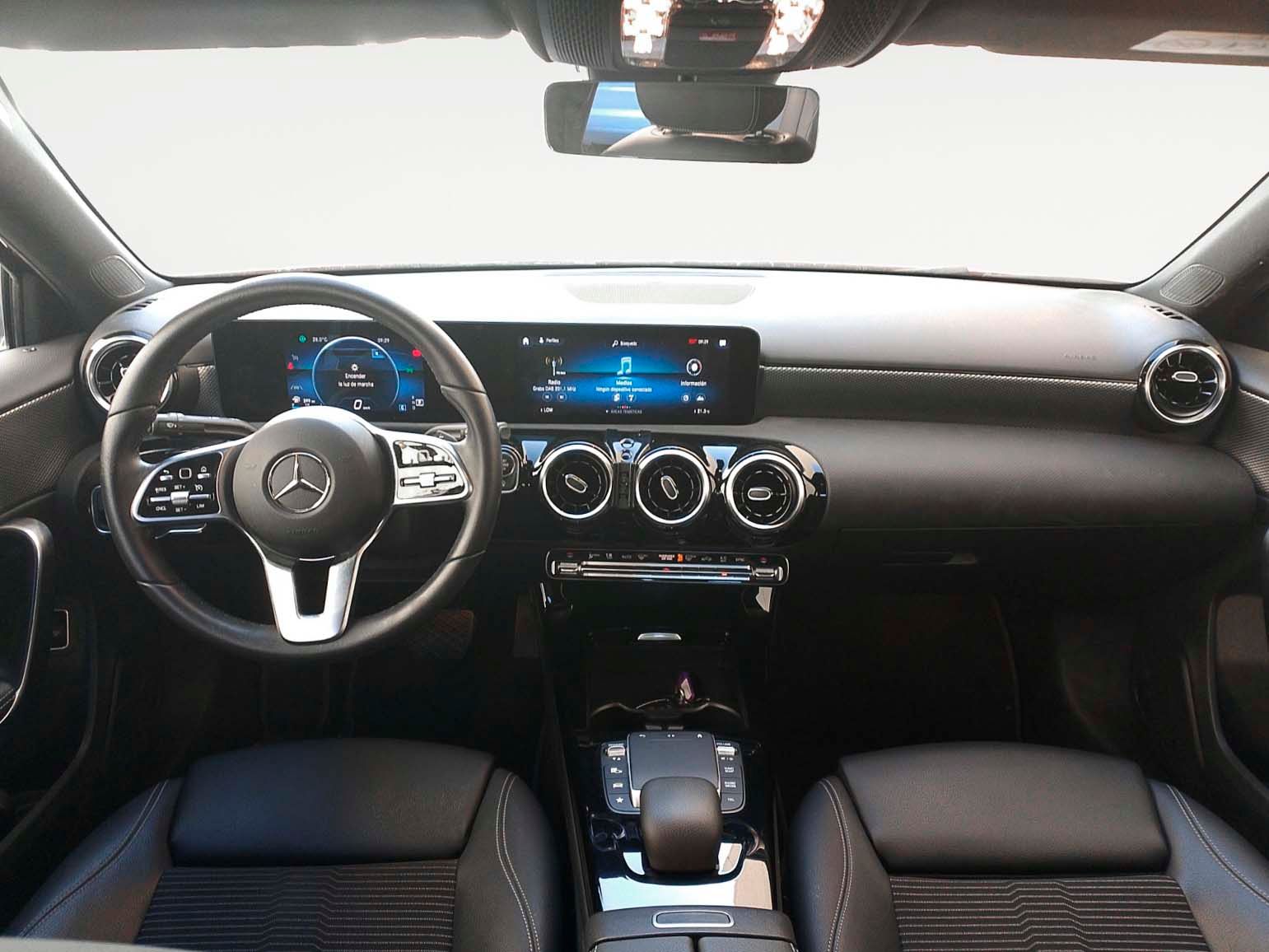 Mercedes-Benz Clase A 180 d Sedán - foto 8