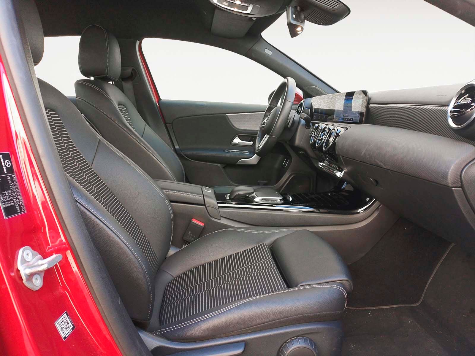 Mercedes-Benz Clase A 180 d Sedán - foto 12