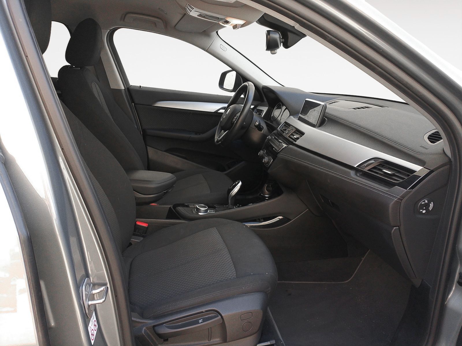 BMW X2 sDrive18d Business - foto 12