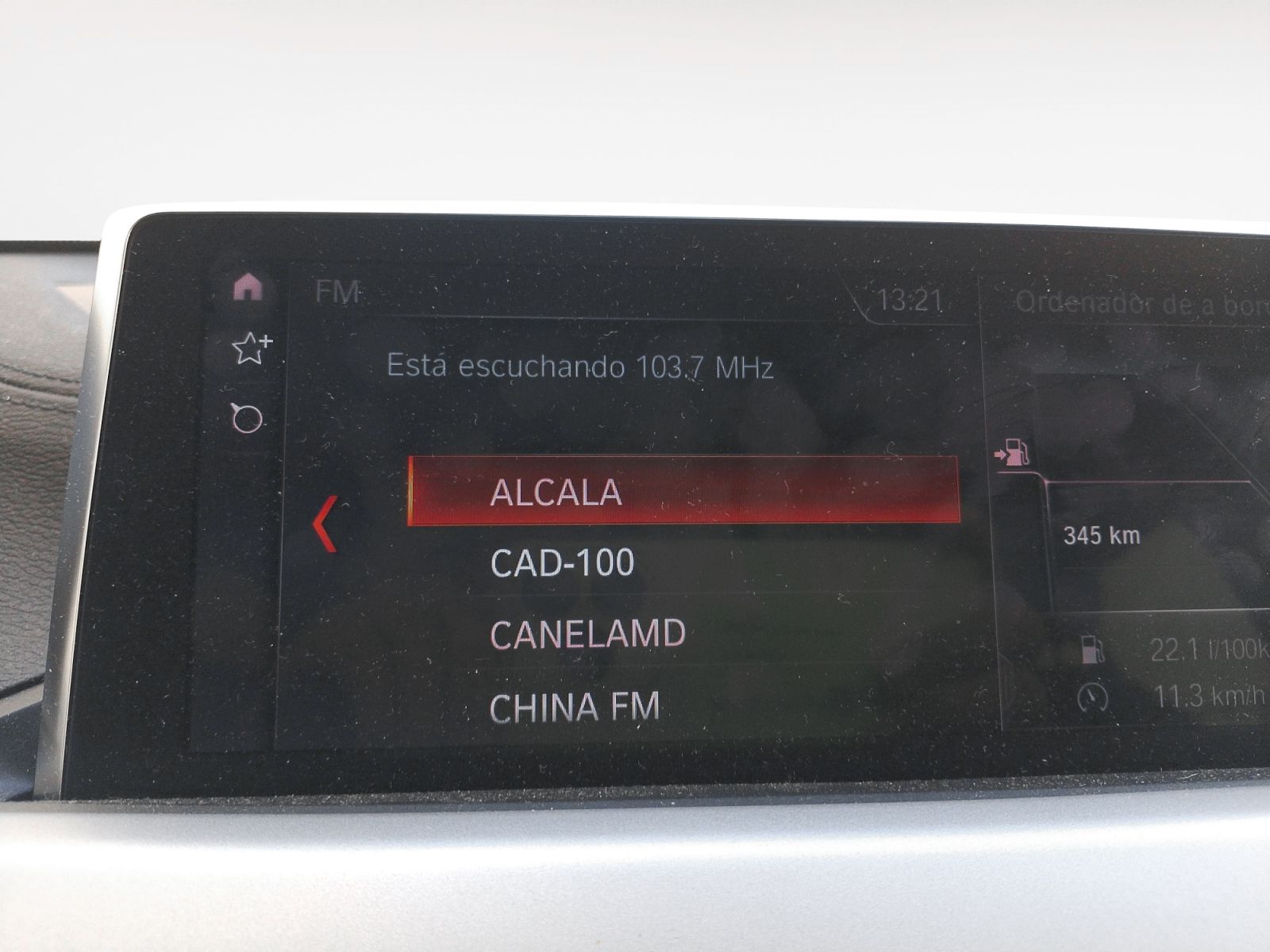 BMW X2 sDrive18d Business - foto 19