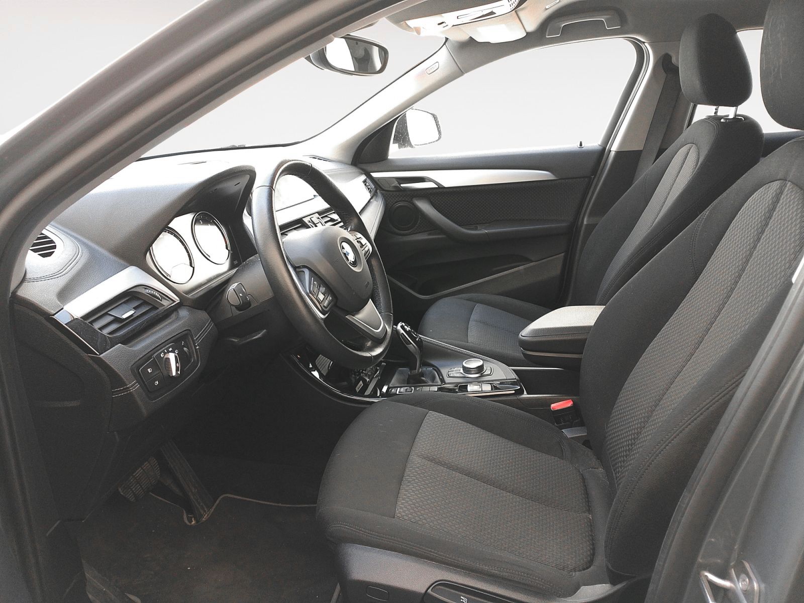 BMW X2 sDrive18d Business - foto 10