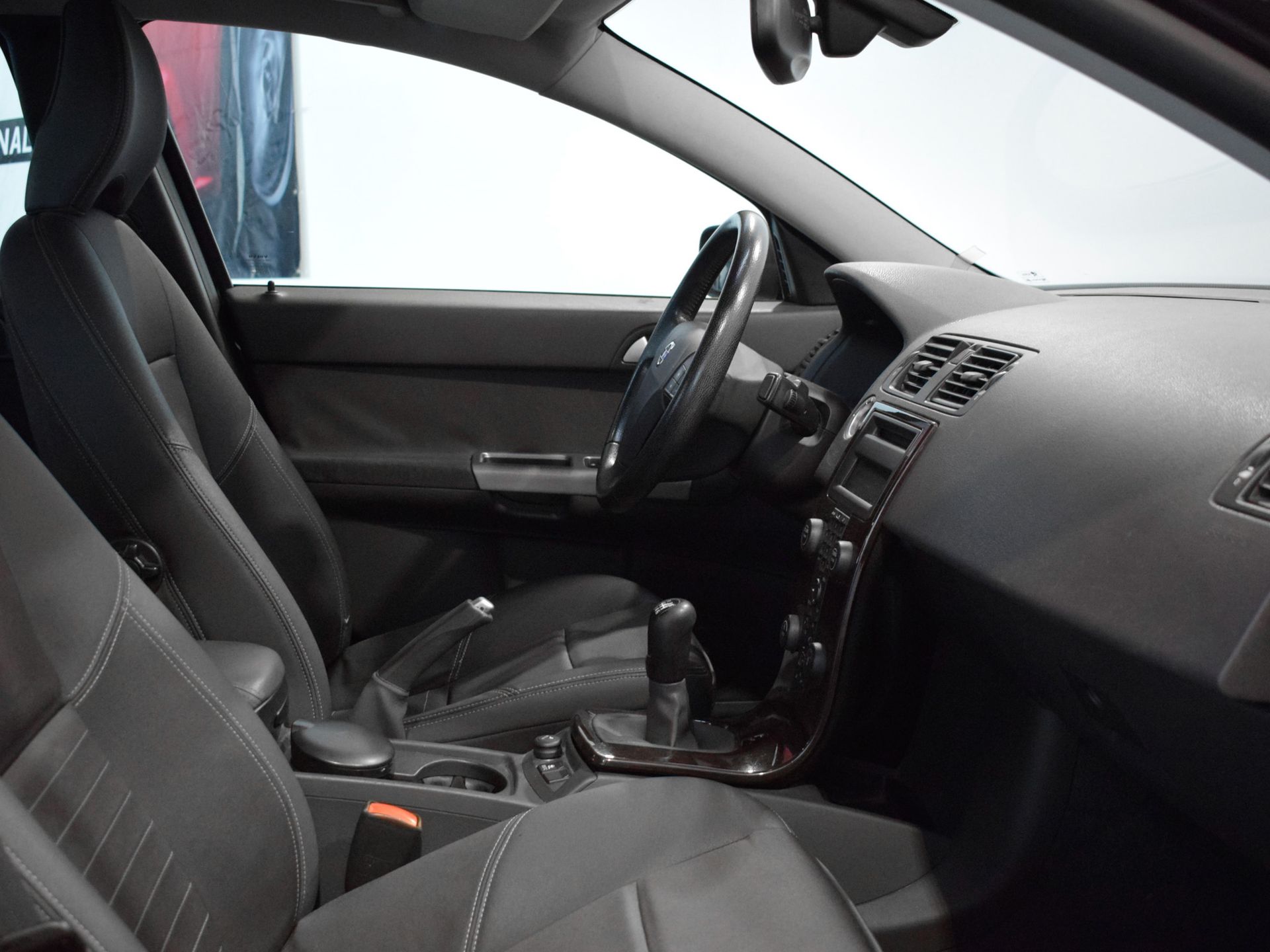Volvo S40 2.0 D Momentum - foto 12