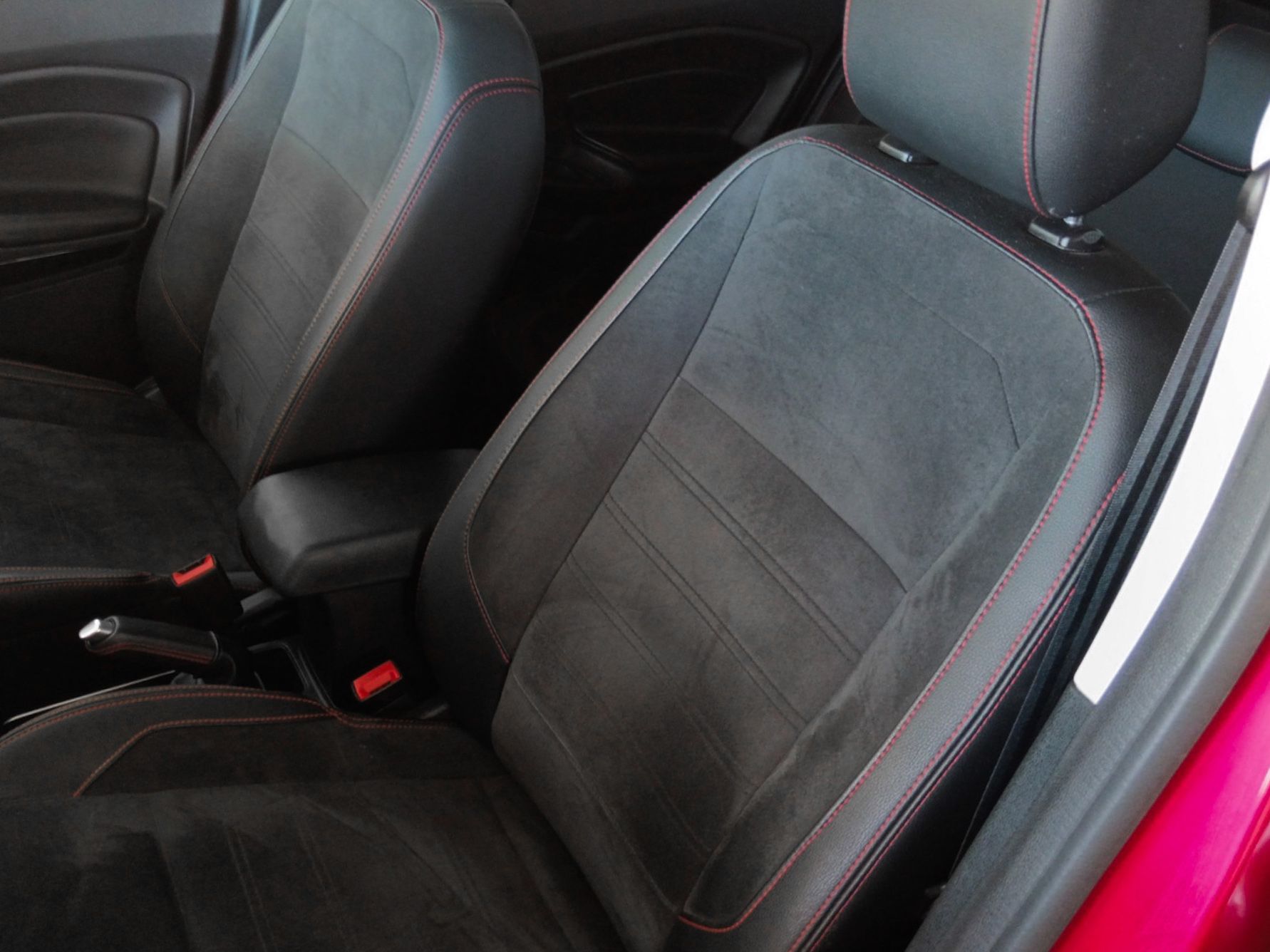 Ford EcoSport 1.0T EcoBoost ST Line - foto 21