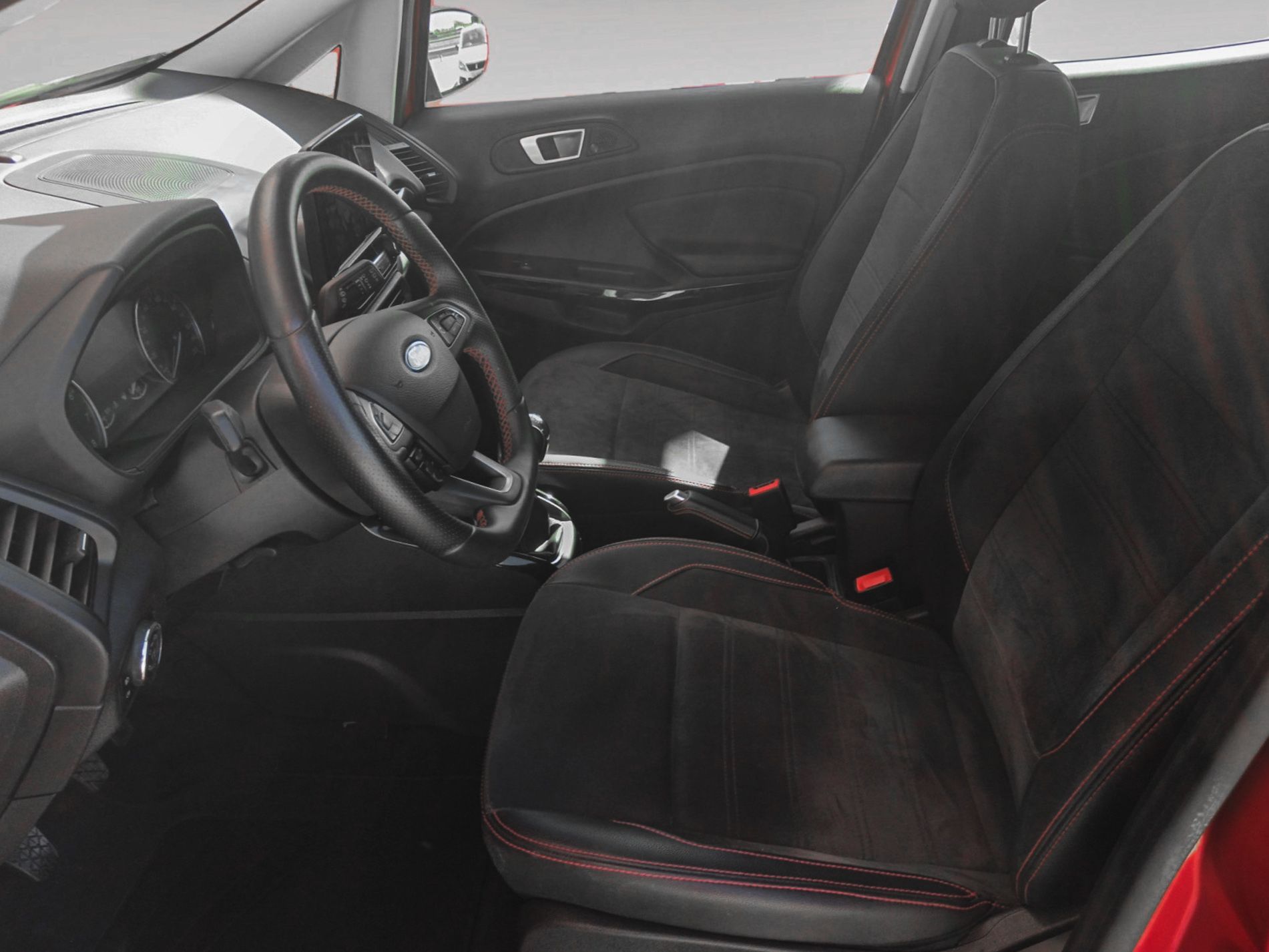 Ford EcoSport 1.0T EcoBoost ST Line - foto 10