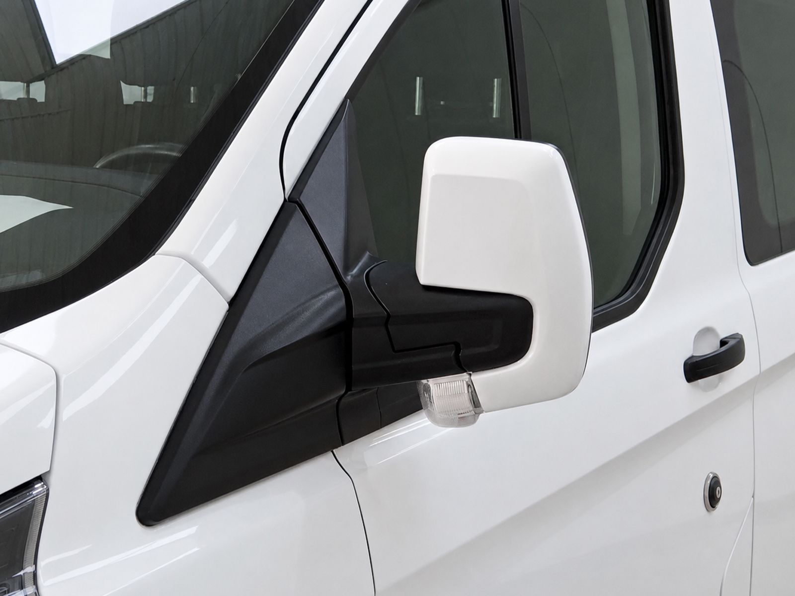 Ford Transit Custom Furgon 2.0 TDCi 320 L2 Trend - foto 21