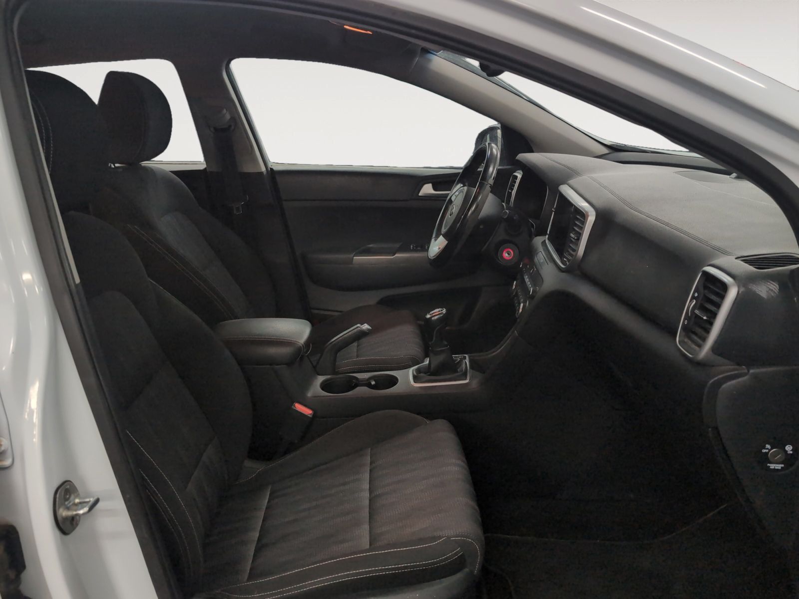 Kia Sportage 1.6 MHEV Business 4x4 - foto 12