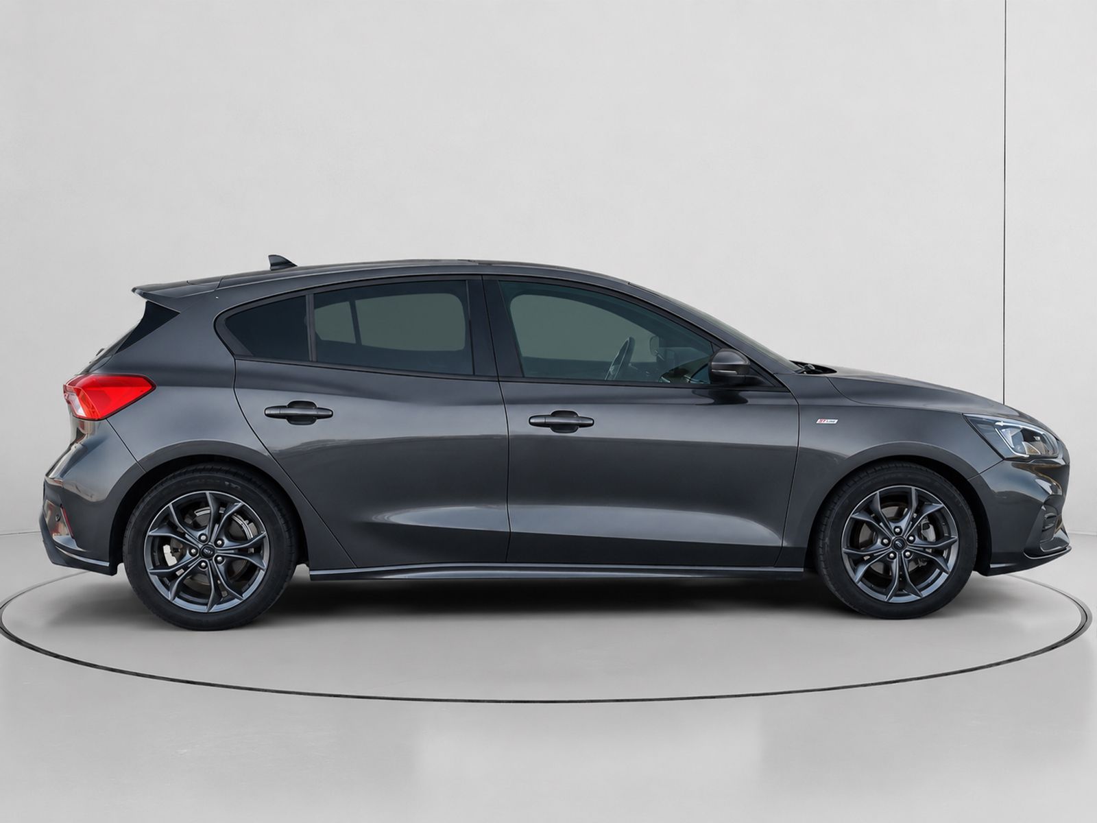 Ford Focus SportBreak 1.0 EcoBoost ST-Line - foto 2