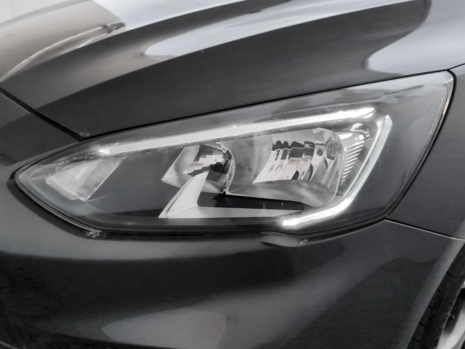 Ford Focus SportBreak 1.0 EcoBoost ST-Line - foto 26