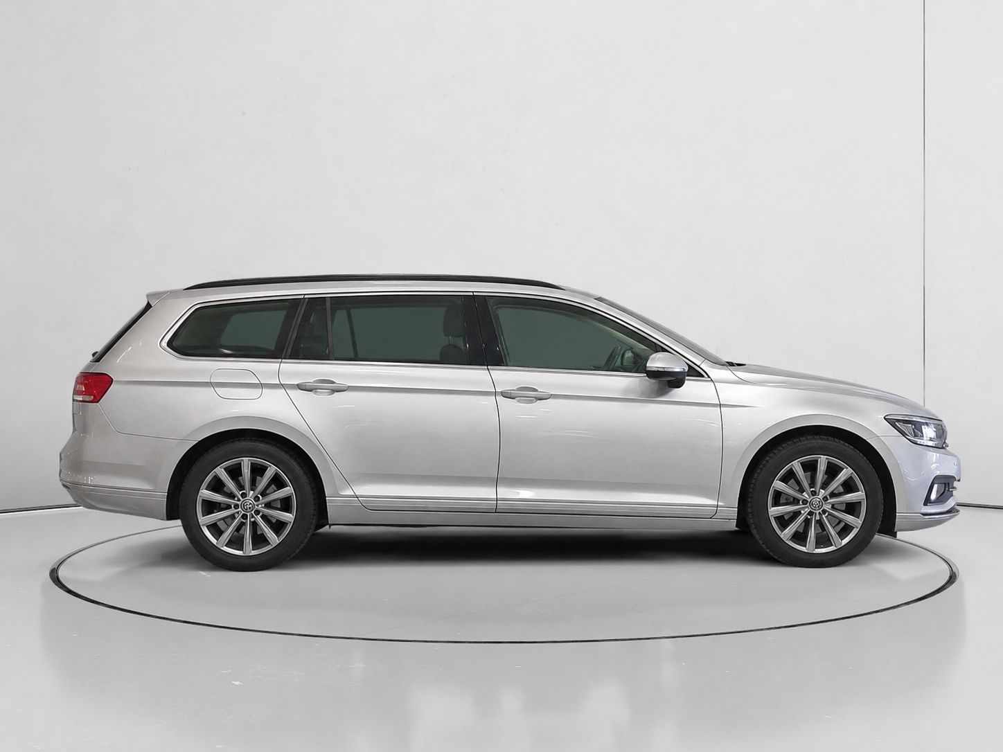 Volkswagen Passat Executive 2.0 TDI DSG - foto 2