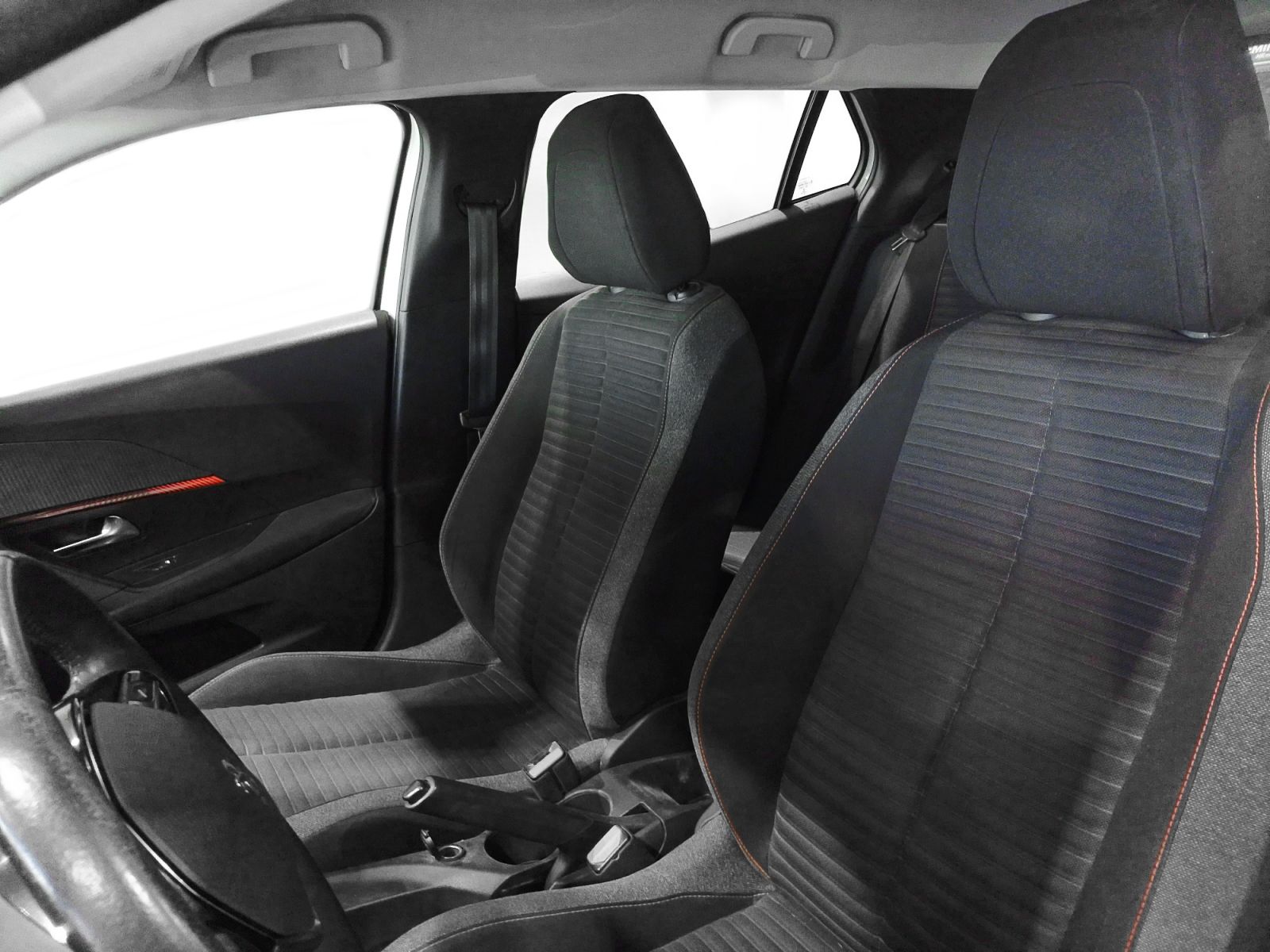Peugeot 2008 BlueHDi 110 Active - foto 21