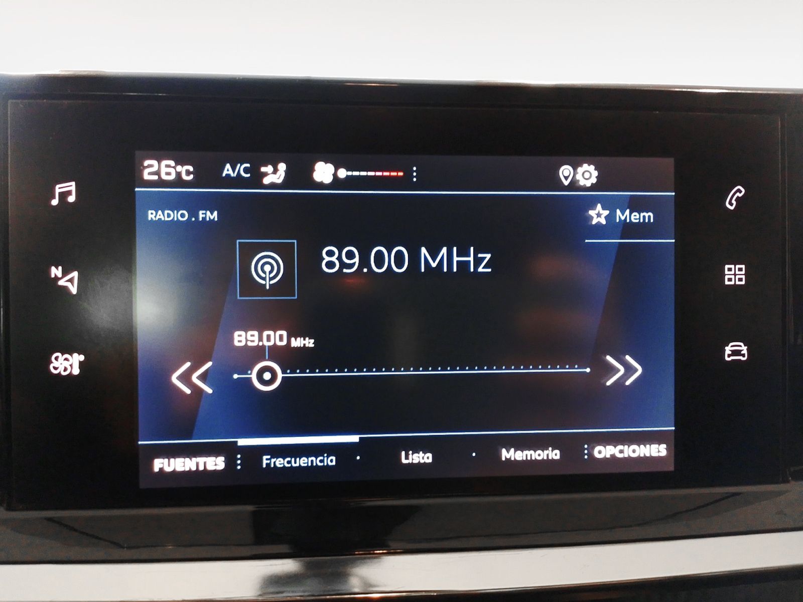 Peugeot 2008 BlueHDi 110 Active - foto 17