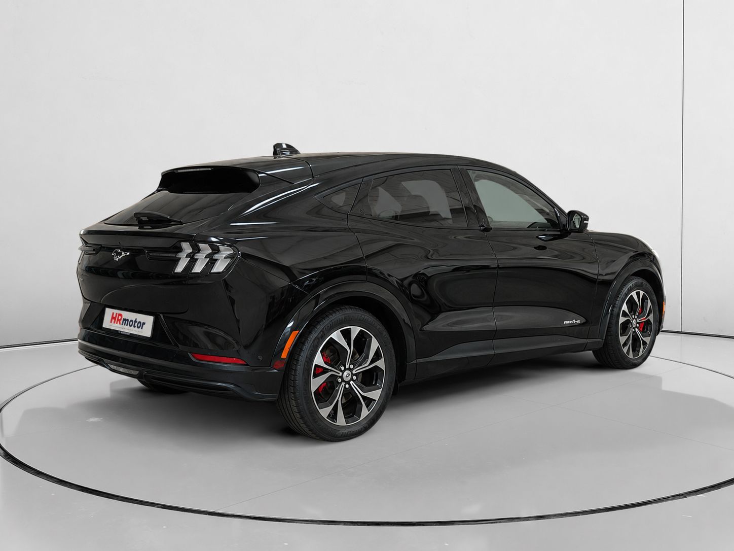 Ford Mustang Mach-E AWD Batería 75.7Kwh - foto 3