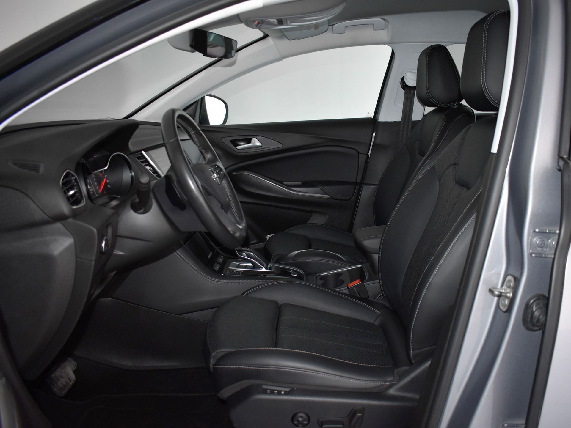 Opel Grandland 1.6 Turbo PHEV Ultimate 4x2 - foto 9
