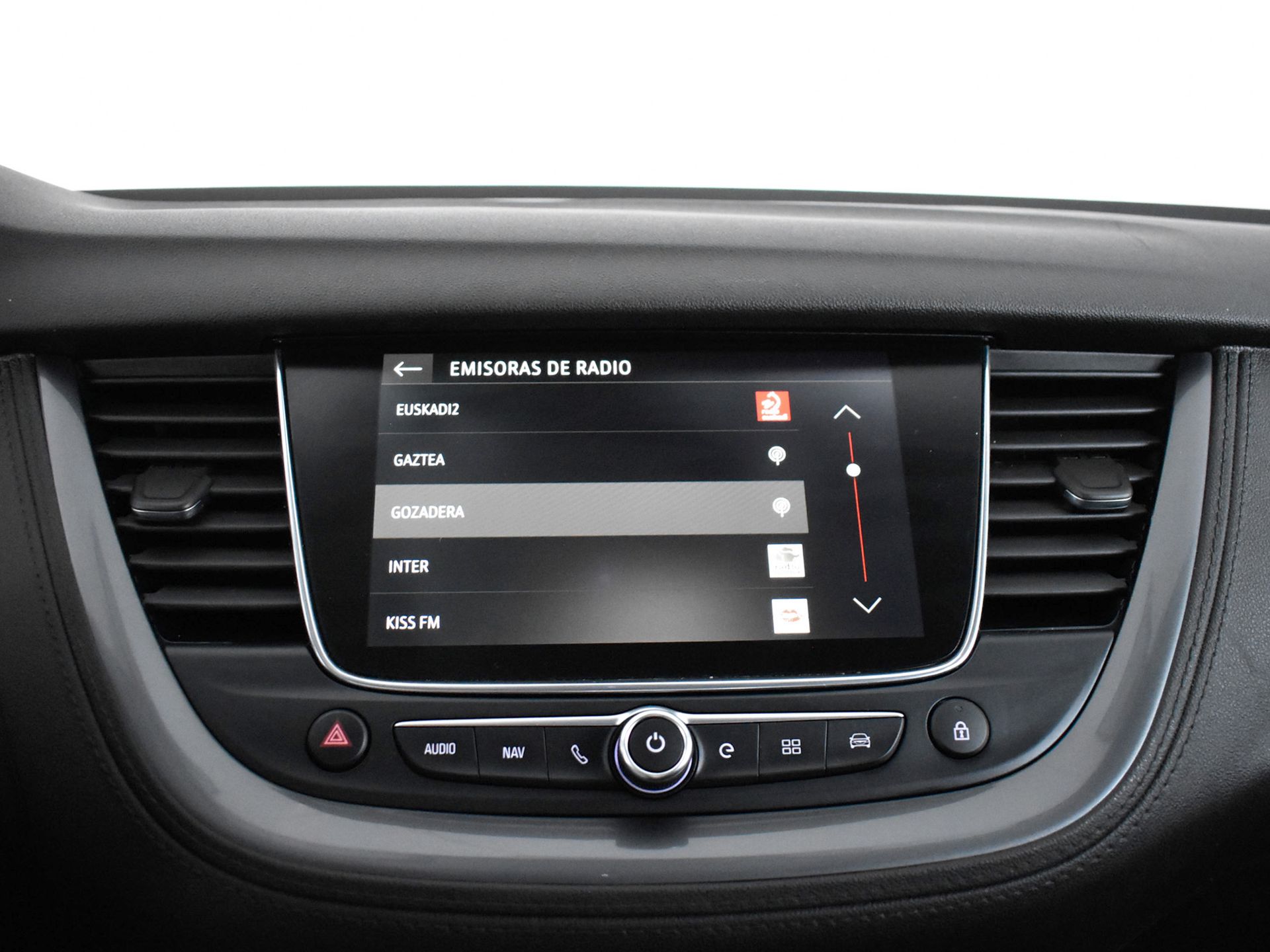Opel Grandland 1.6 Turbo PHEV Ultimate 4x2 - foto 17