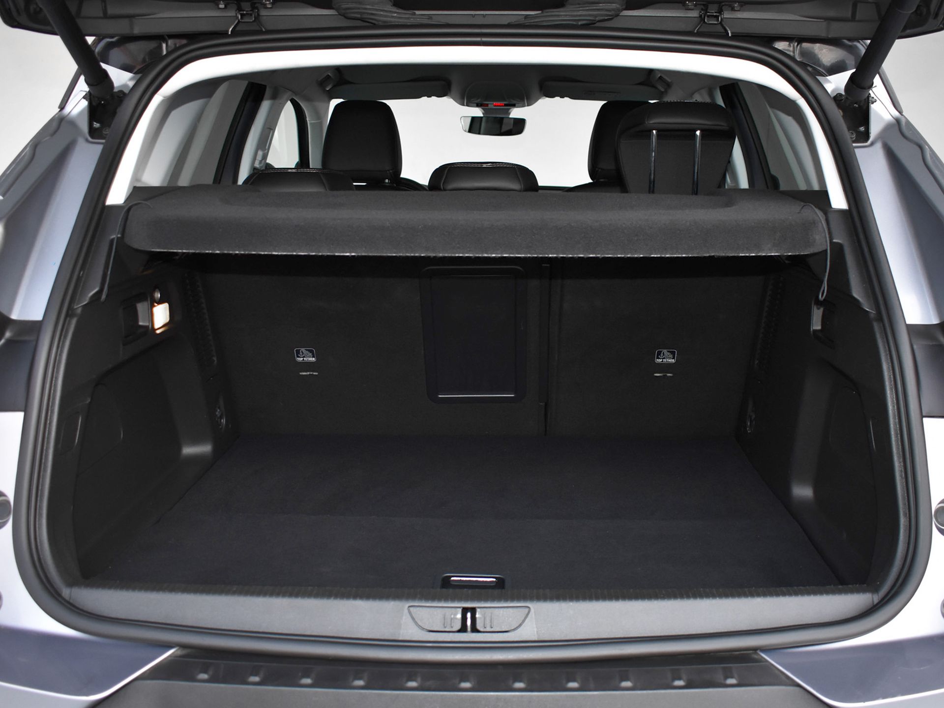 Opel Grandland 1.6 Turbo PHEV Ultimate 4x2 - foto 12