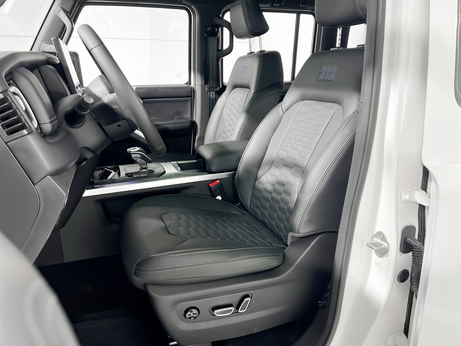 Yooudooo 6 2.0 L Adventurer 4WD - foto 26