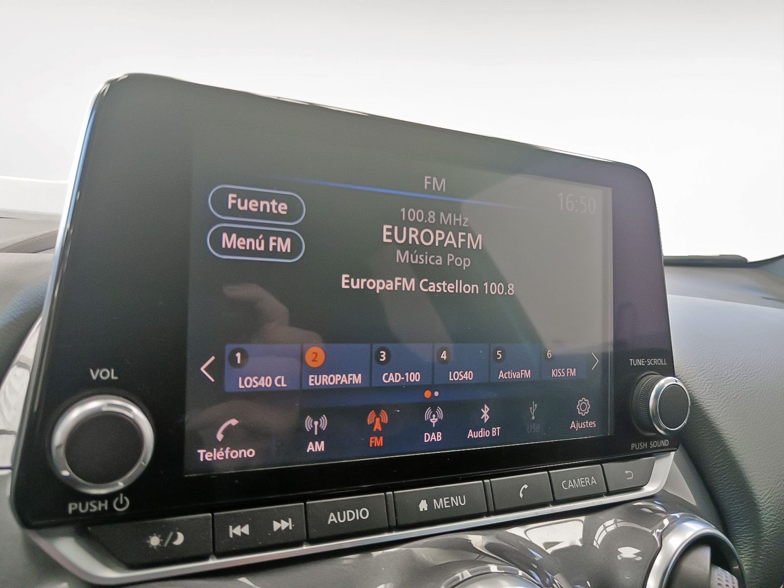 Nissan Juke DIG-T Visia 4x2 - foto 17