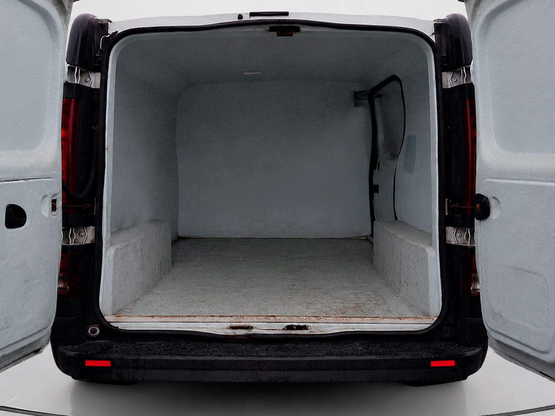 Renault Trafic 29 L1H1 dCi - foto 12