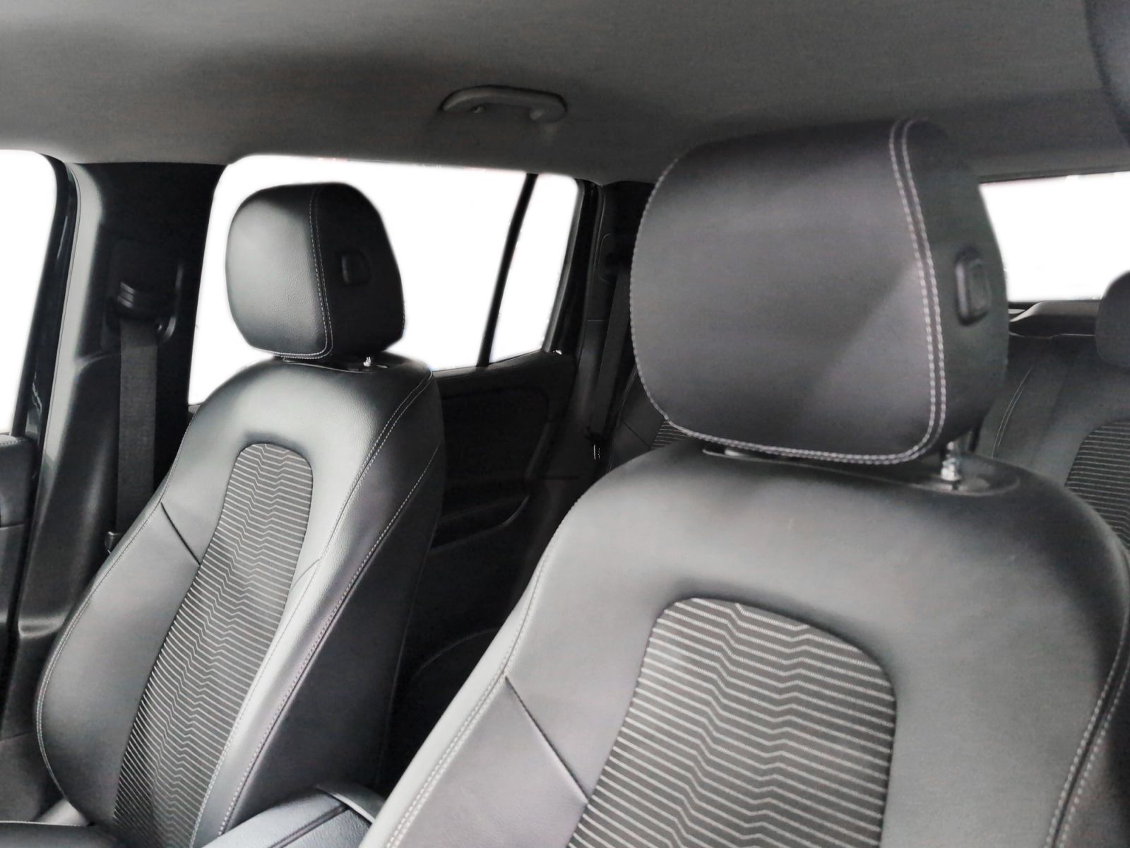 Mercedes-Benz GLB 200 - foto 24