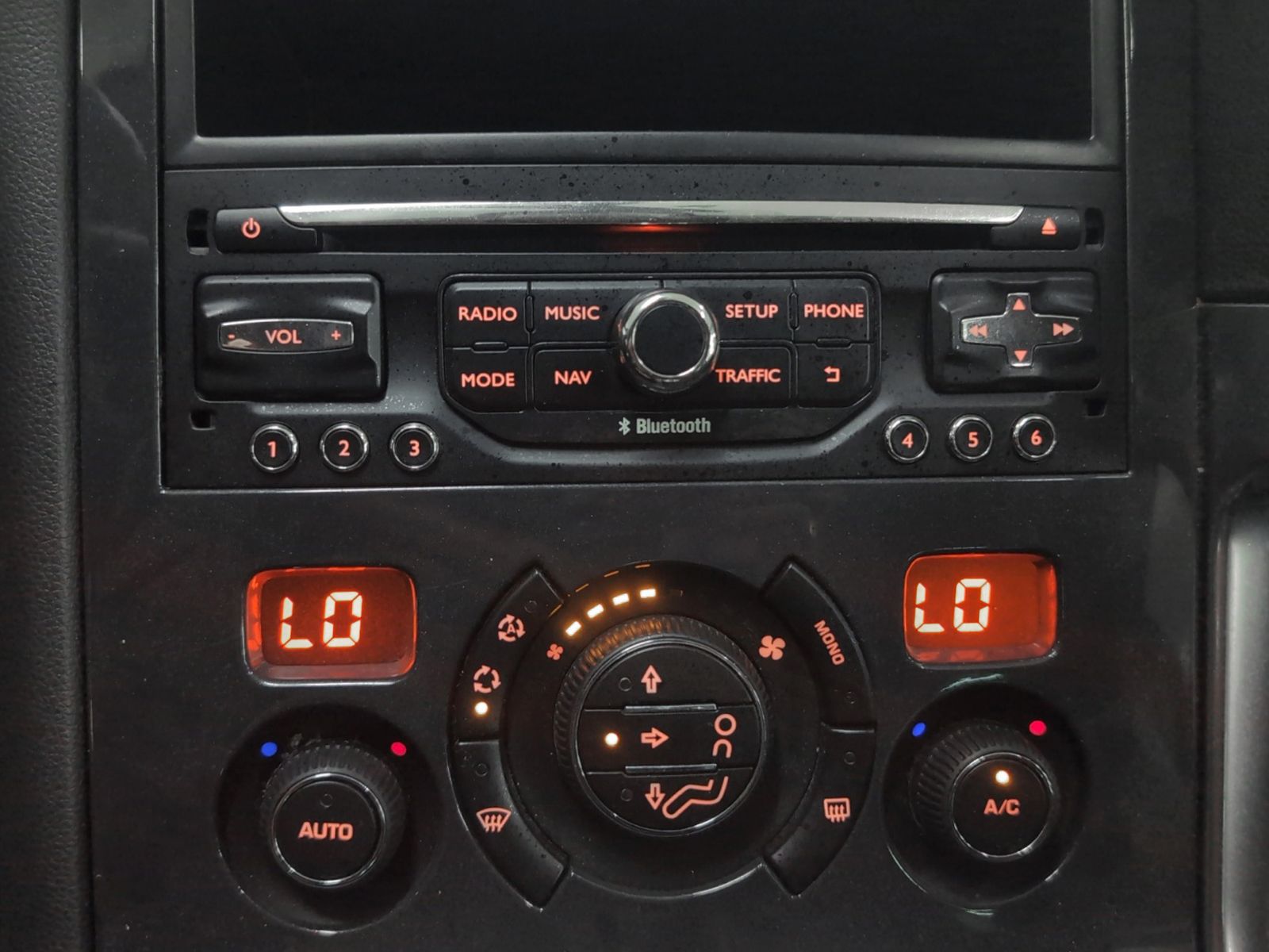Peugeot 3008 1.6 HDi Active FAP - foto 19