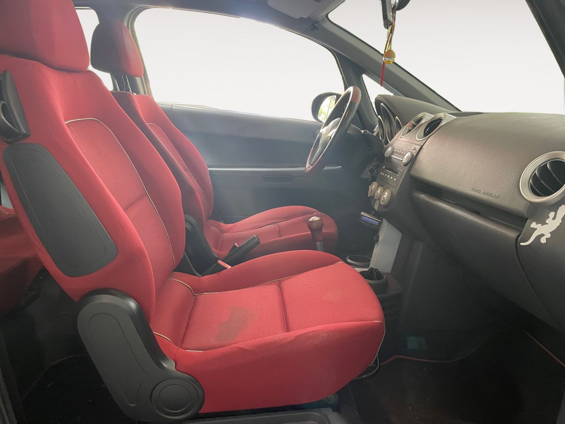 Mitsubishi Colt 1.3 16v Invite - foto 10