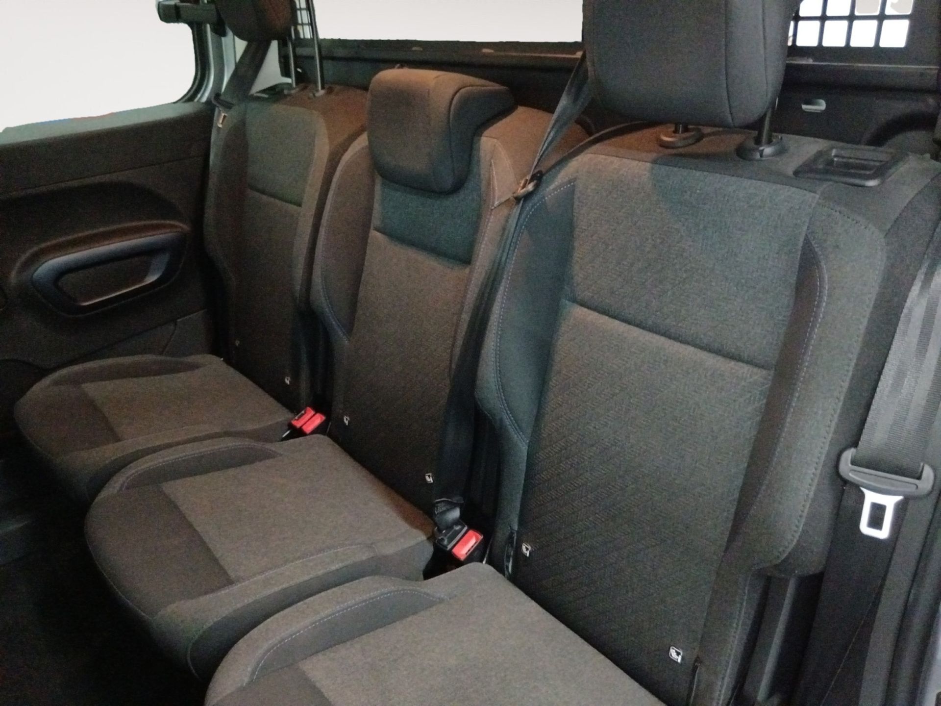 Peugeot Rifter BlueHDi 130 Allure Business Standard - foto 9