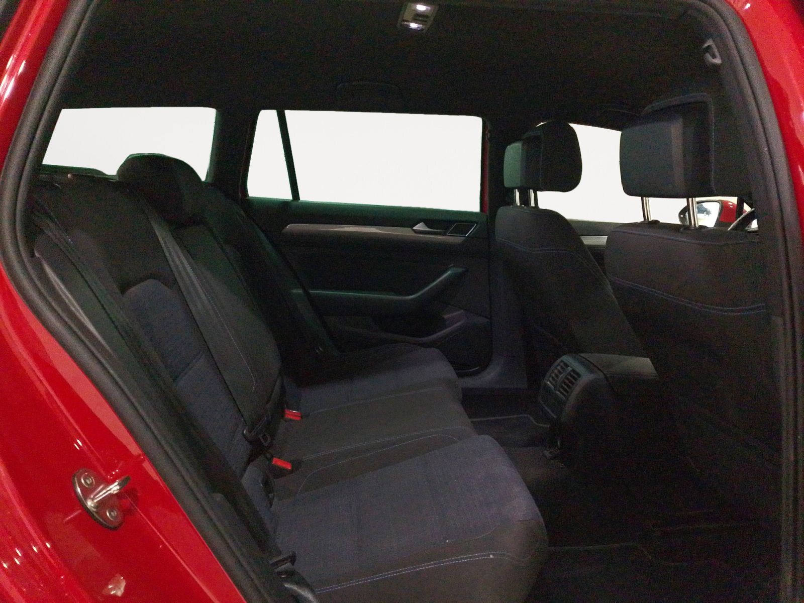 Volkswagen Passat GTE 1.4 TSI e-Power DSG - foto 9