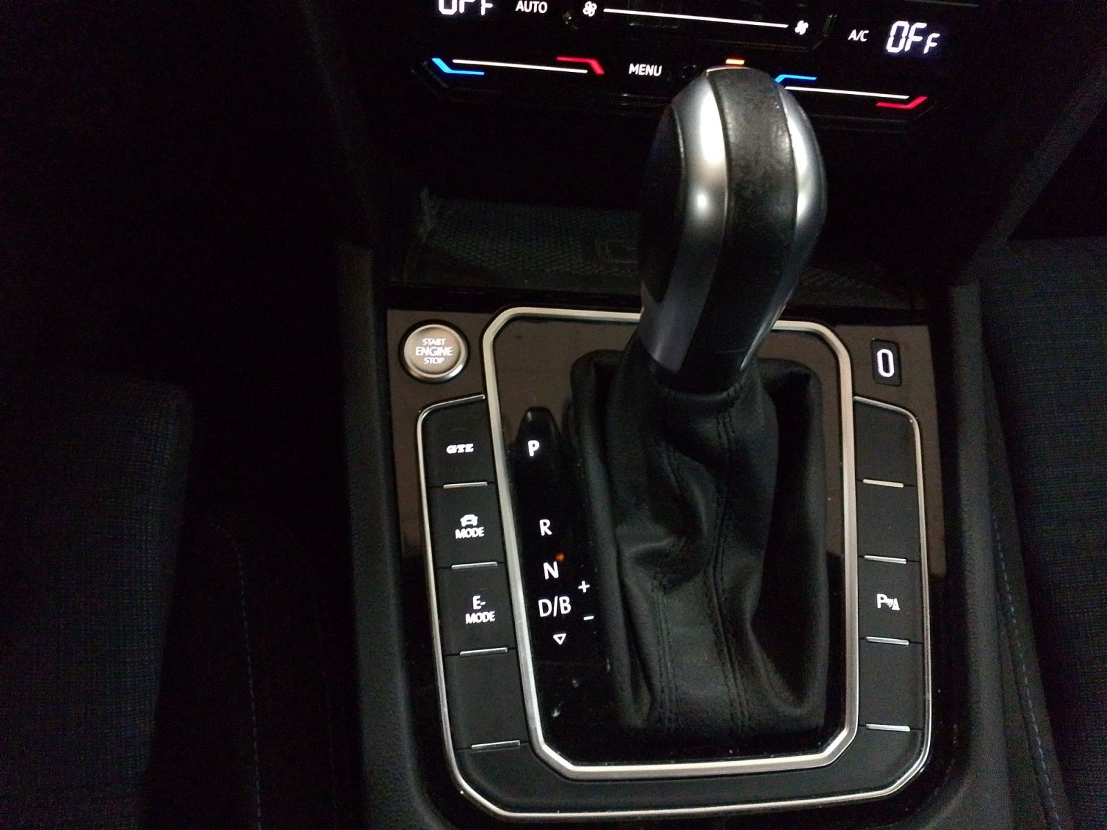 Volkswagen Passat GTE 1.4 TSI e-Power DSG - foto 12