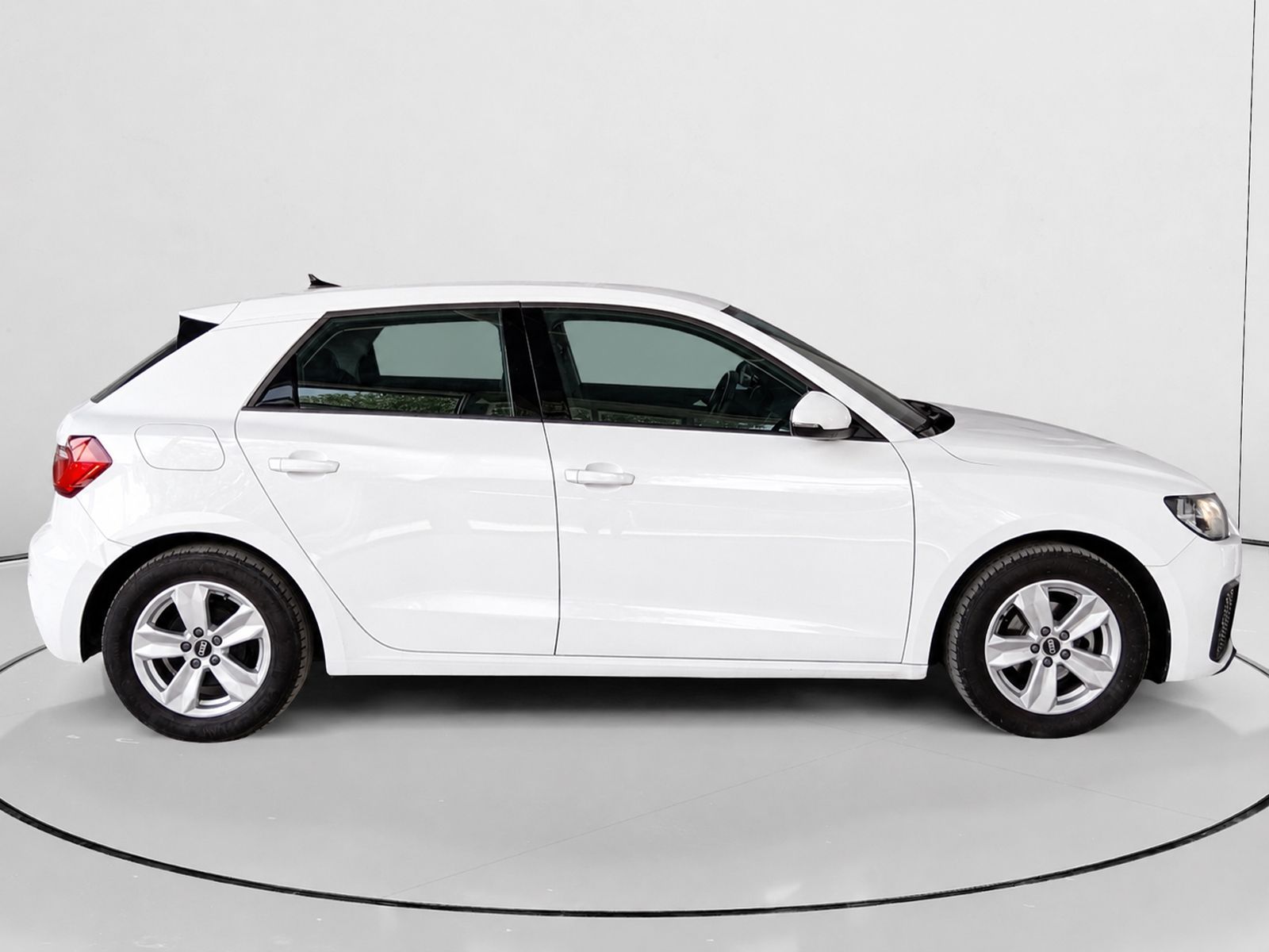 Audi A1 25 TFSI - foto 2