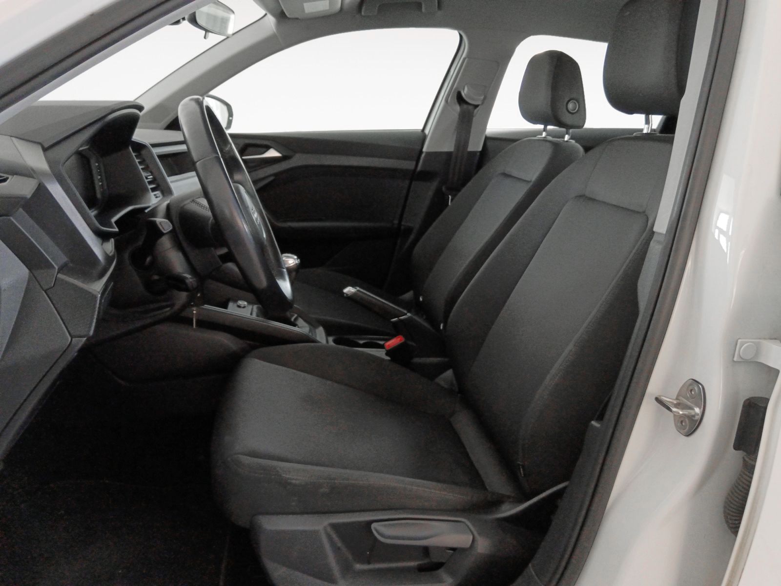 Audi A1 25 TFSI - foto 10
