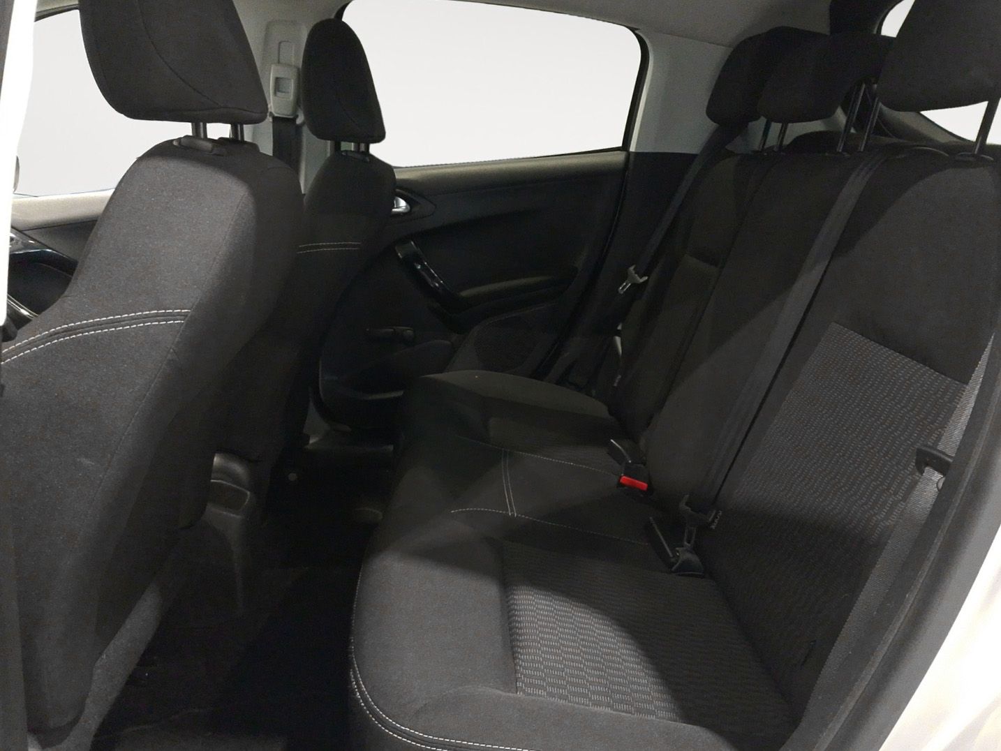 Peugeot 208 PureTech 82 Style - foto 12
