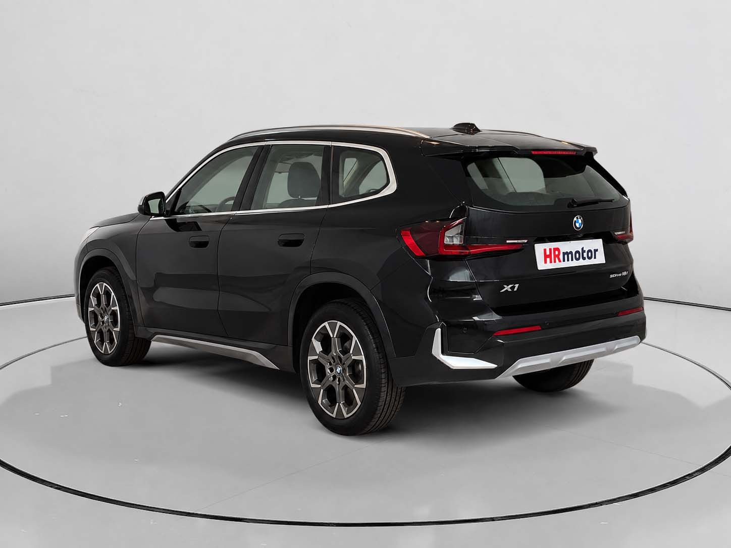 BMW X1 sDrive18i - foto 5