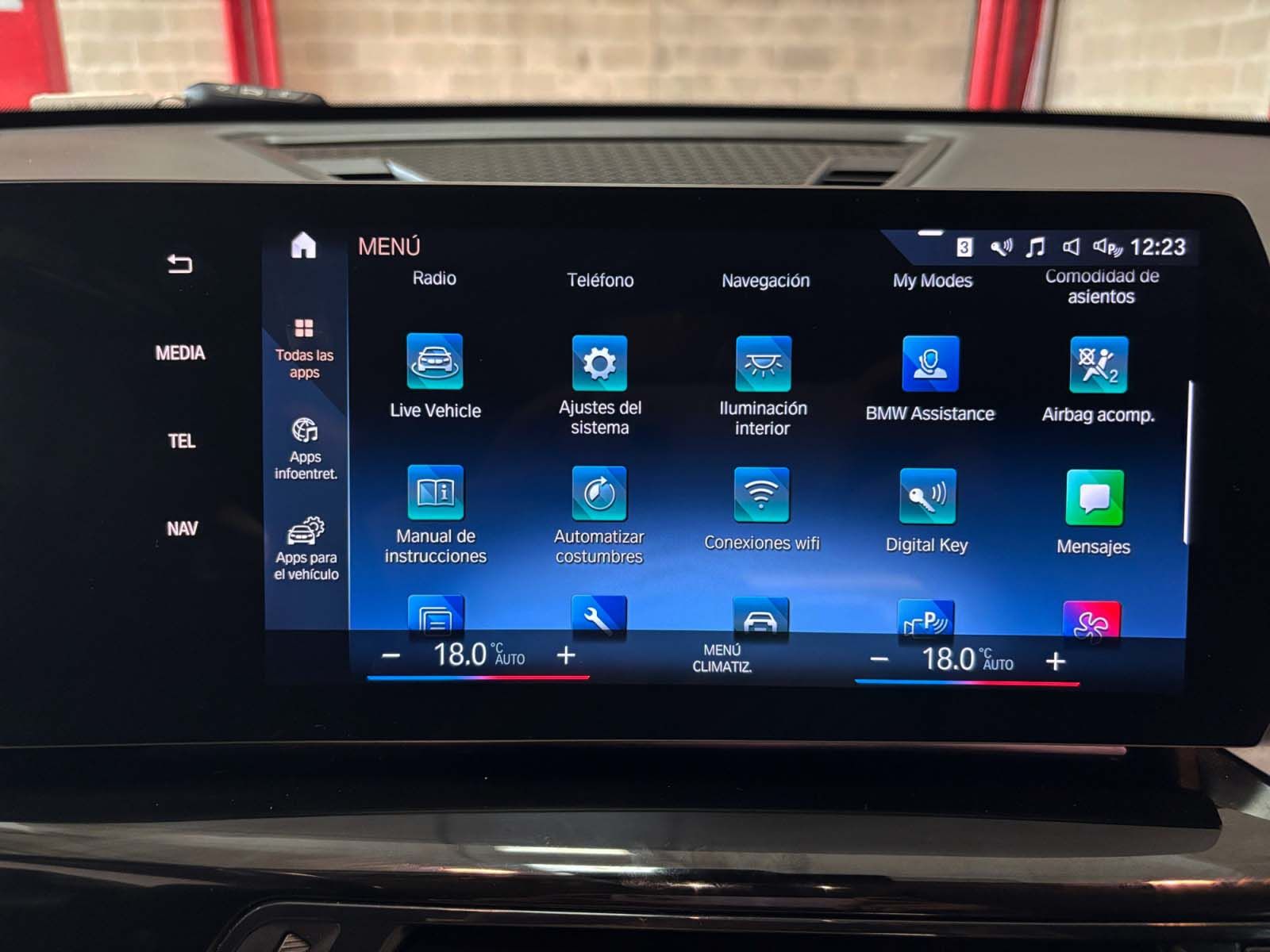 BMW X1 sDrive18i - foto 16