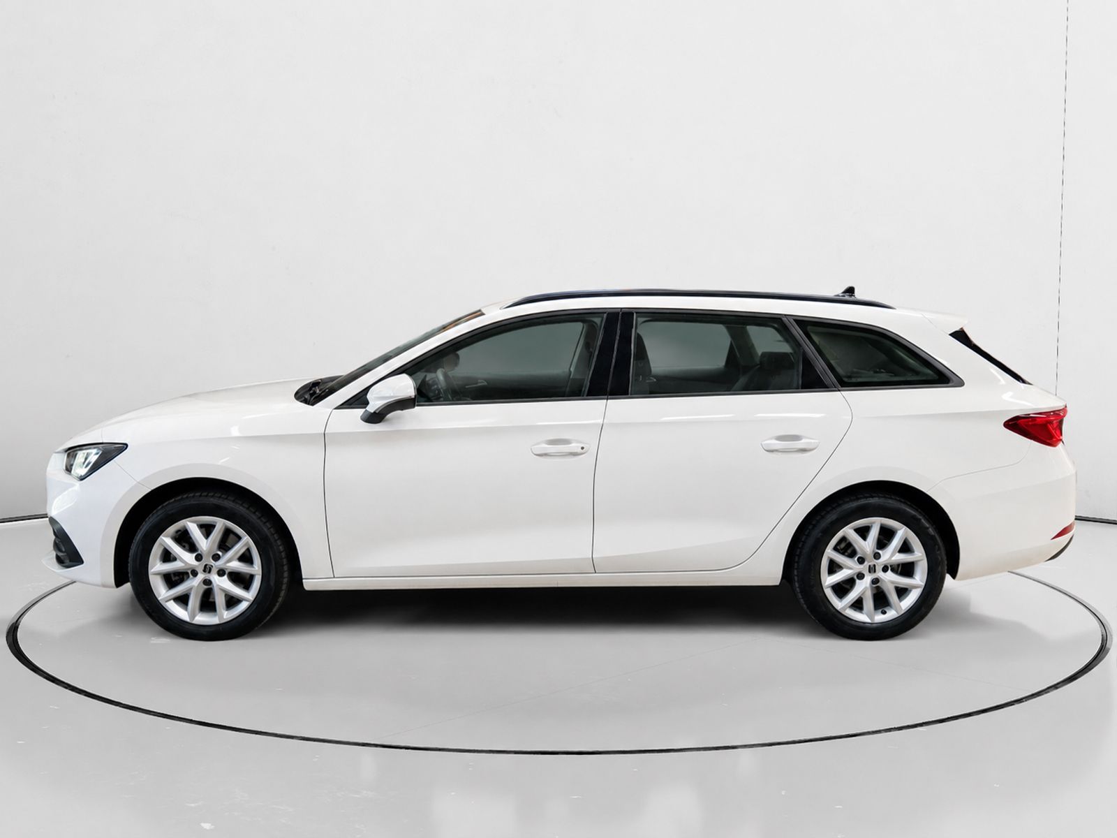 SEAT León 2.0 TDI Reference - foto 6