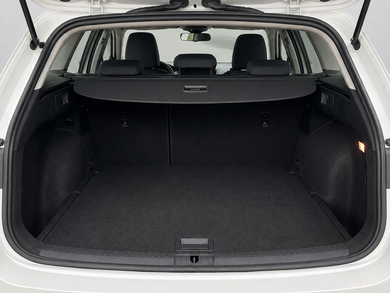 SEAT León 2.0 TDI Reference - foto 14