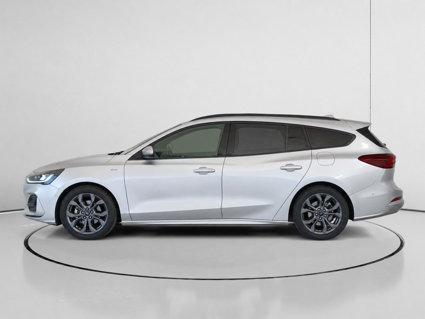 Ford Focus SportBreak 1.0 EcoBoost MHEV ST-Line - foto 6