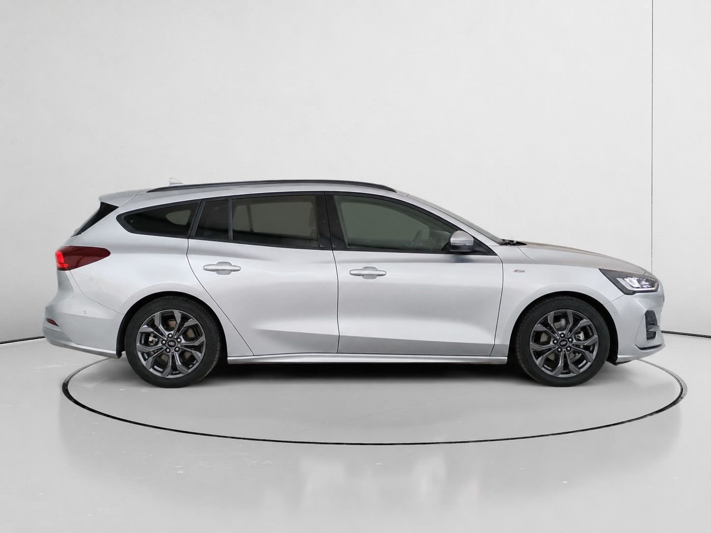 Ford Focus SportBreak 1.0 EcoBoost MHEV ST-Line - foto 2