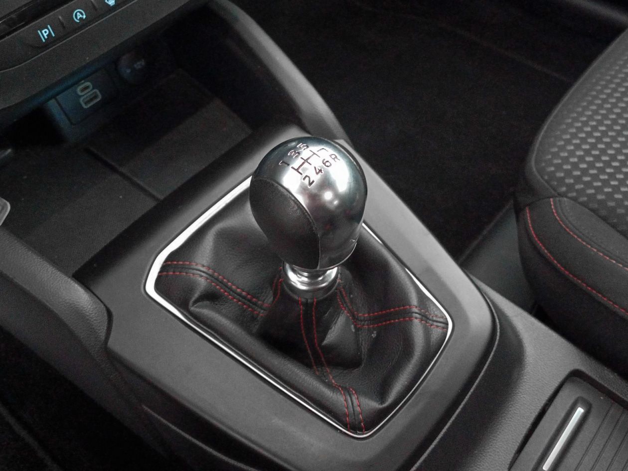 Ford Focus SportBreak 1.0 EcoBoost MHEV ST-Line - foto 14
