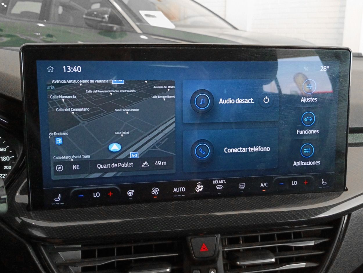Ford Focus SportBreak 1.0 EcoBoost MHEV ST-Line - foto 16