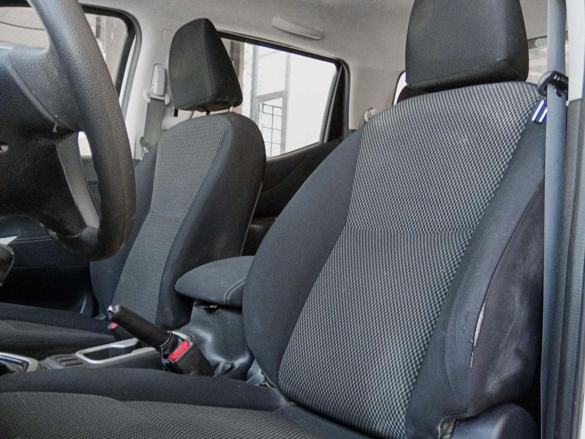 Nissan Navara PickUp 2.3 dCi Doble Cabina Visia - foto 20